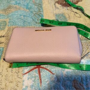 Michael Kors Light Pink Leather Zip Wallet